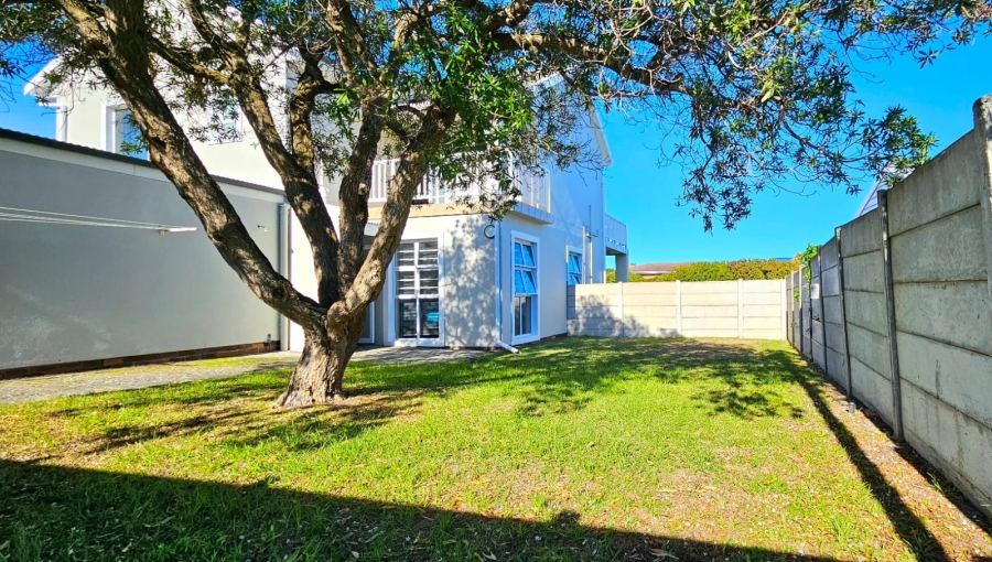 3 Bedroom Property for Sale in Franskraal Western Cape